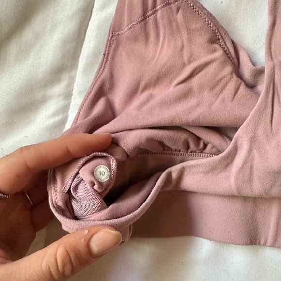 pink lululemon sports bra - Picture 3 of 3